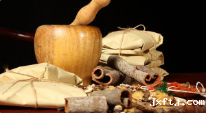 传统老黑膏代加工对比自己手工制作的优势